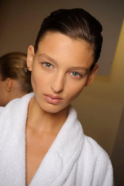 Look 2